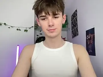 Stripchat Sex Cam of YourMilkyGuy