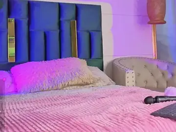 Stripchat Free Live Porn of Emilia_monroe
