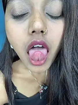 Stripchat Live Porn of Sweet-priyaa