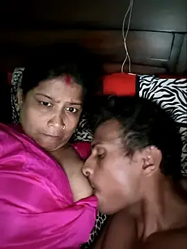 Stripchat Nude Webcam of Priyadiwani