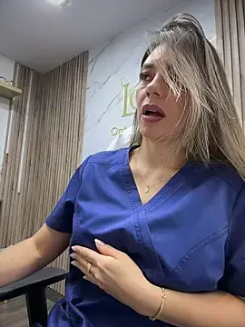 Stripchat Free Porn Cam of alicee16