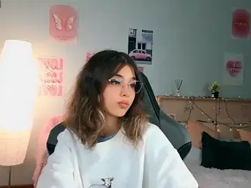 Stripchat Live Sex of dinnerwithflowers