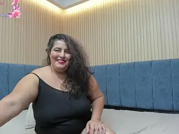 Stripchat Live Sex of zara_milf