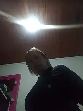 Stripchat Live Porn of SexyMilf1211