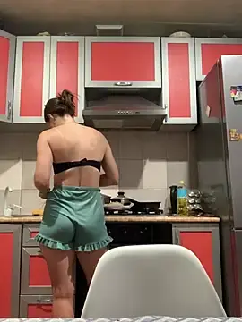 Stripchat Watch Live Sex Cams of SeducingYoghourt