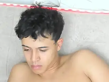 Stripchat Sex Cam of _Alex_Colton