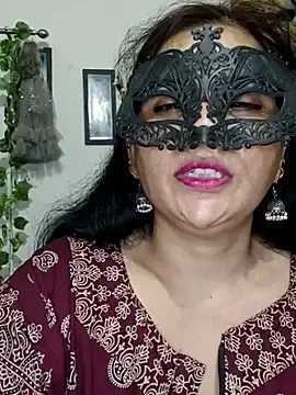 Stripchat Live Sex Cam of BhabhiPooja69