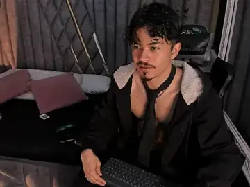 Stripchat Best Webcam of NicolaiKarav