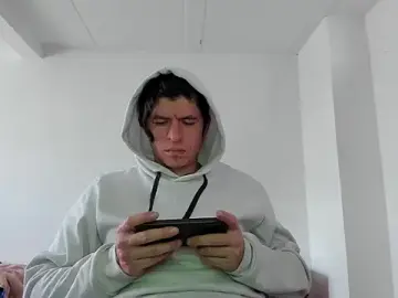 Stripchat Free Porn Cam of Headhunterdz