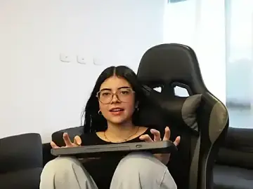 Stripchat Live Porn of Mia_Storm18