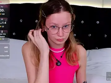 Stripchat Adult Video Chat of AmelieViolet
