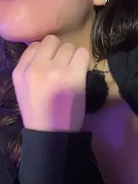 Stripchat Sex Cam of D-Bunnyyy
