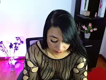 Stripchat Free Porn Cam of karimelee_