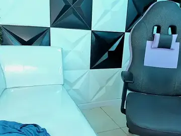 Stripchat Free Live Porn of davexxx_