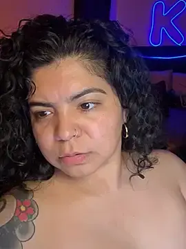 Stripchat Watch Live Sex Cams of kimmiakiss22