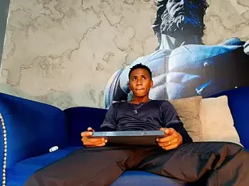 Stripchat Sex Cam of Ethan_Fox11
