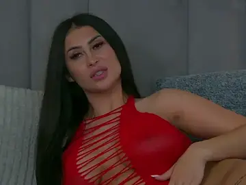Stripchat Free Live Porn of EmyLaveau