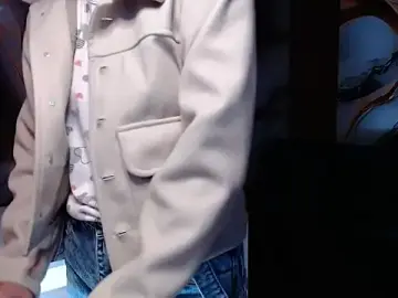 Stripchat Watch Live Sex Cams of ling_ling24