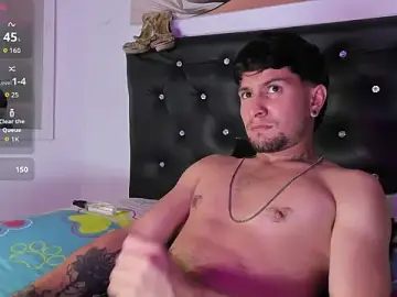 Stripchat Nude Webcam of StefanoBigCock