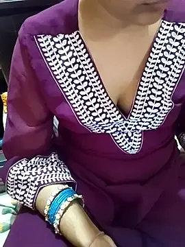 Stripchat Free Porn Cam of O_My_GoodnesS