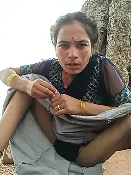 Stripchat Best live sex cam show of Sexy_Divya1