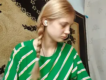 Stripchat Free Live Porn of LunaLaday