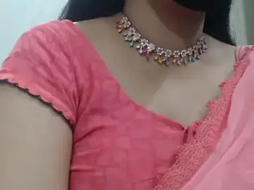 Stripchat Watch Live Sex Cams of Lovely_Siri_23