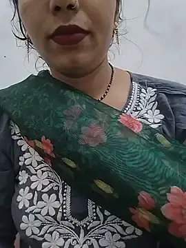 Stripchat Live Sex Cam of KAJALBHABHI_