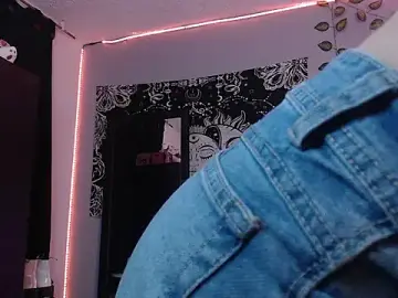 Stripchat Live Sex Cam of niakat_