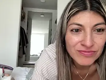Stripchat Live Sex of LunaBeya