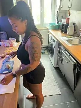 Stripchat Sex Chat of SweetPetiteNoir