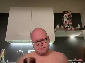 Stripchat Free Porn Cam of theitalianbear