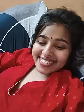 Stripchat Watch Live Sex Cams of Cute-Simmi69