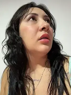 Stripchat Free Porn Cam of KittyObsession