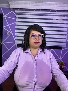 Stripchat Adult Video Chat of MiiaaJoness