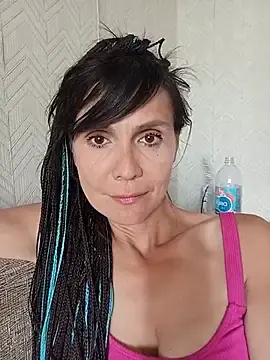 Stripchat Free Porn Cam of Francenia_lolis