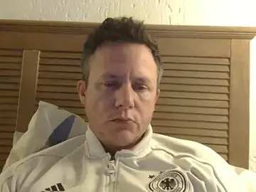Stripchat Sex Chat of TroyDieselXXX