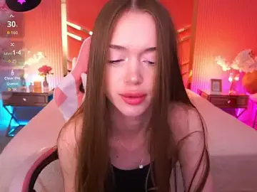 Stripchat Sex Cam of LunarDolly