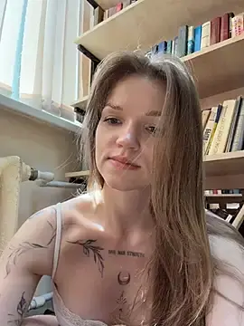 Stripchat Live Sex of StreetSquirt