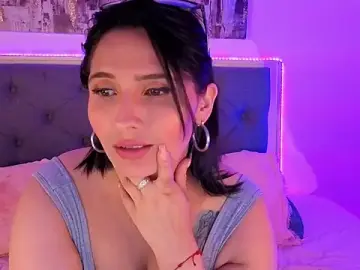 Stripchat Free Porn Cam of emily_leinner