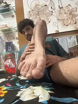 Stripchat Watch Live Sex Cams of Cuteaadi