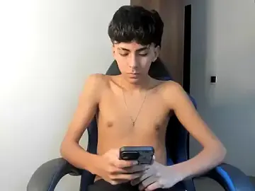 Stripchat Free Porn Cam of Ian_andrey