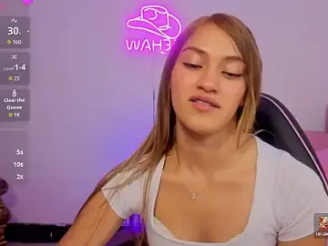 Stripchat Nude Webcam of Jenner_tay