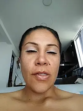 Stripchat Adult Webcam of KittyHoleshot87