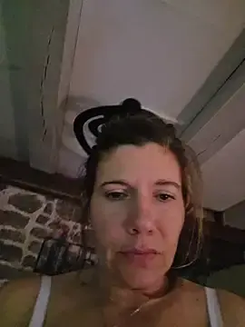 Stripchat Free Live Porn of Lina_lou4