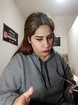 Stripchat Best Webcam of nahiarabiel33