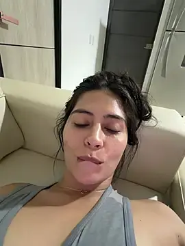 Stripchat Free Porn Cam of Sophie__Foxxx
