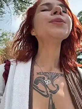 Stripchat Free Live Porn of RosieDesire