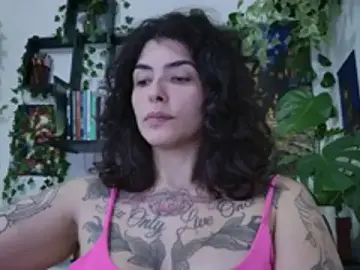 Stripchat Live Sex Cam of TaliMajesty
