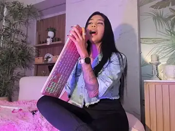 Stripchat Free Porn Cam of AntonellaRossi